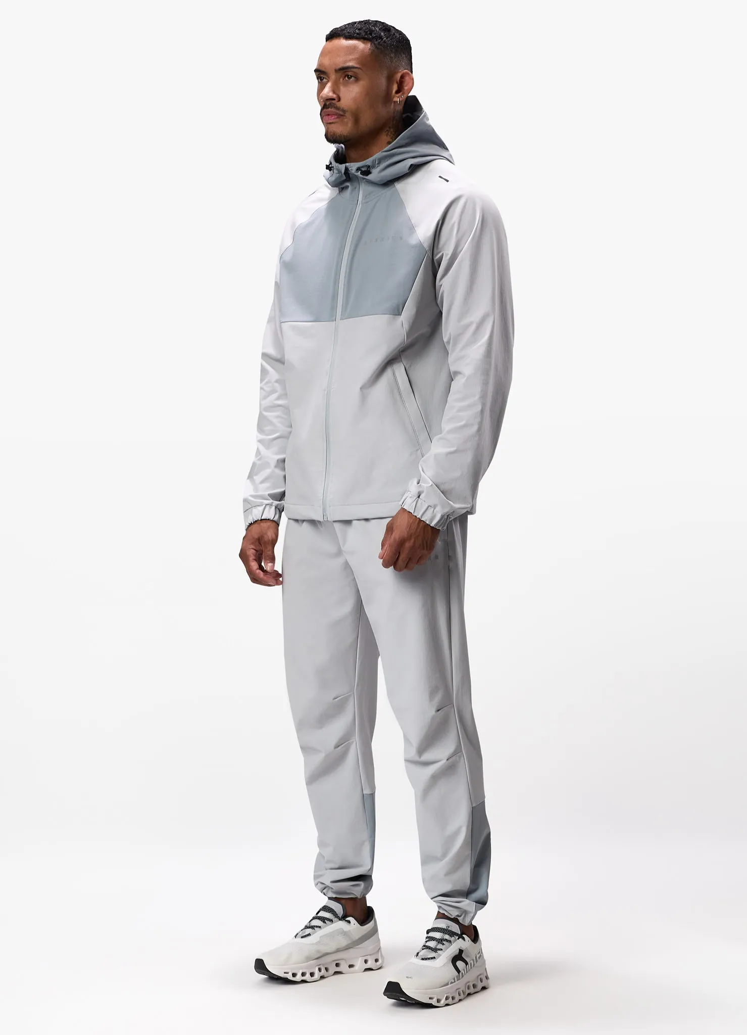 Gym King React Woven Jacket - Light Grey