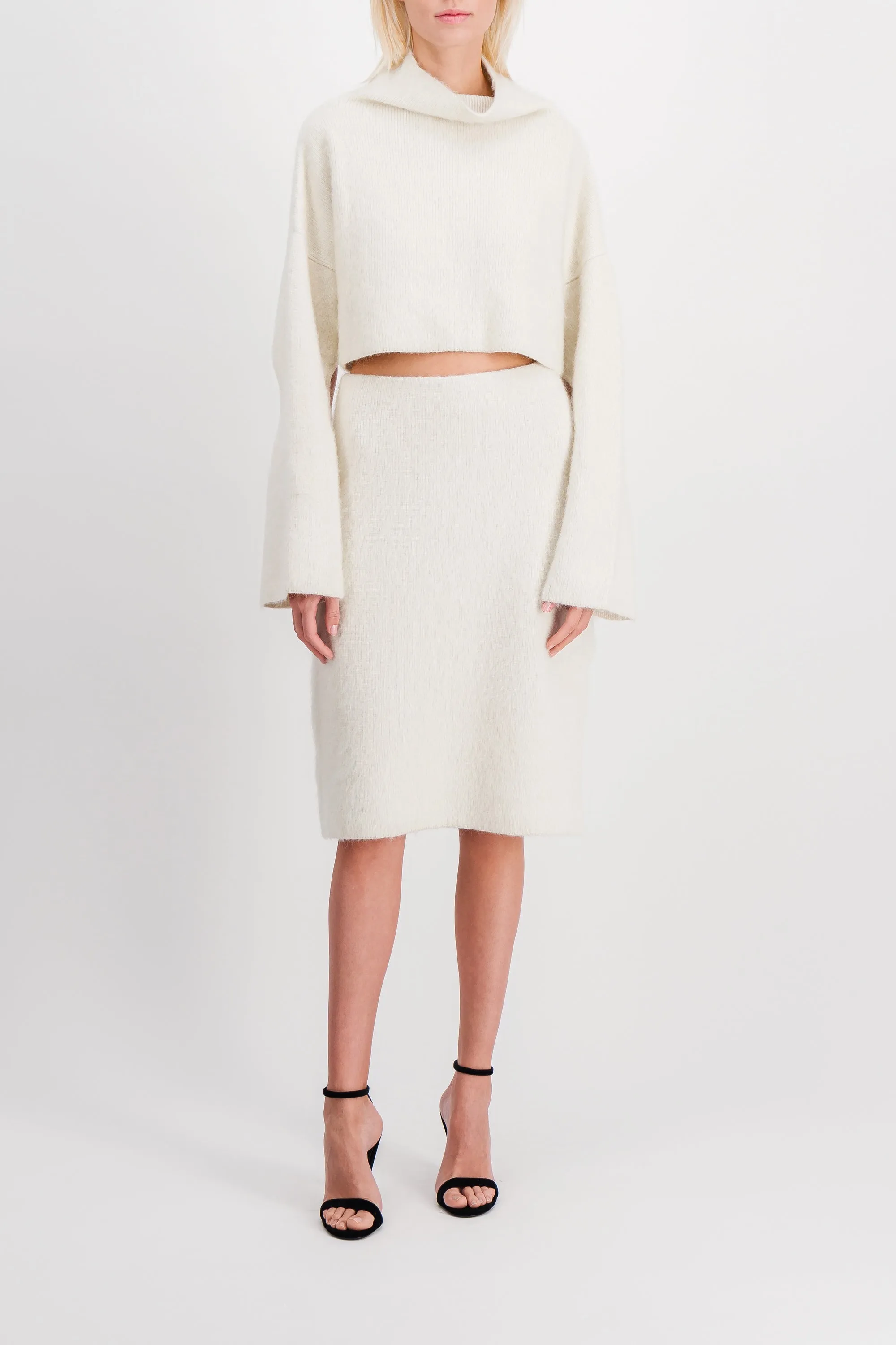 Slit pencil knit skirt